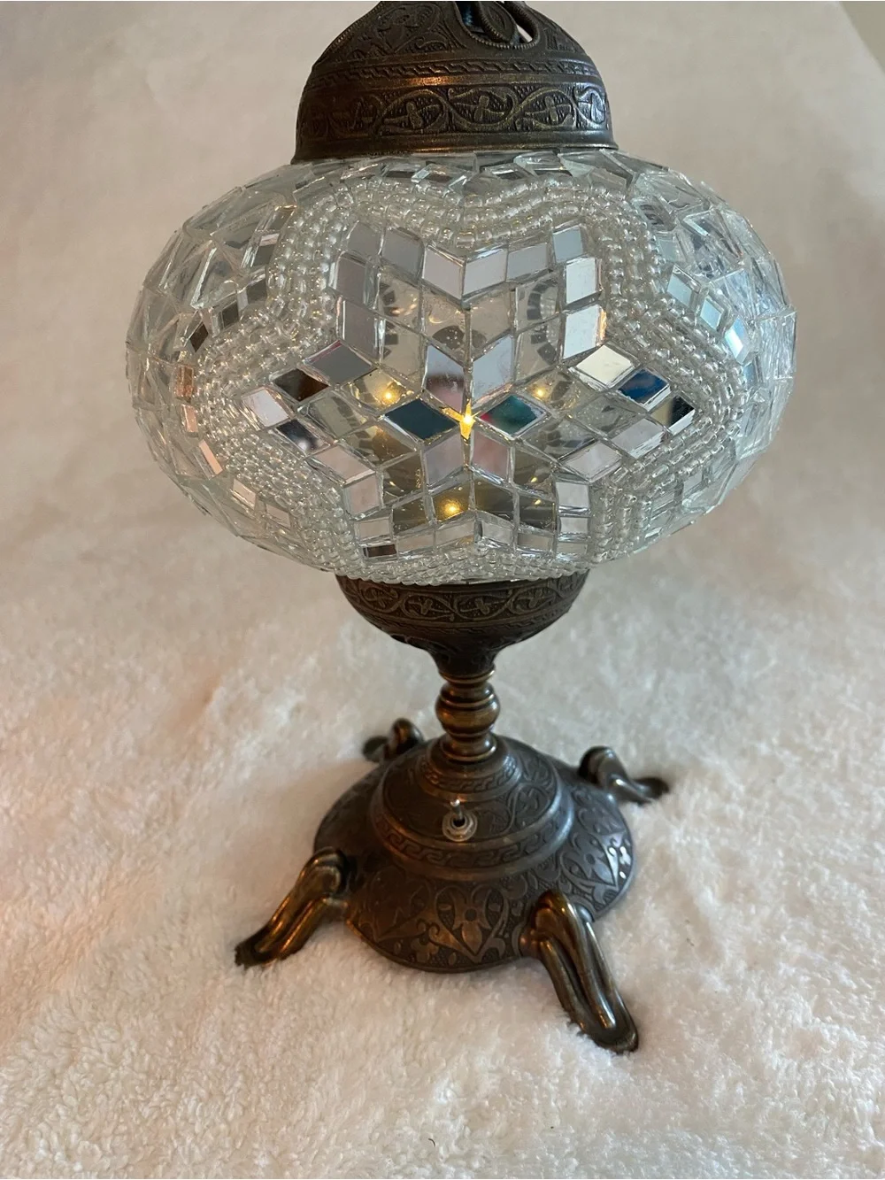 Antique-Style Clear Glass Mosaic Table Light with Bronze Base